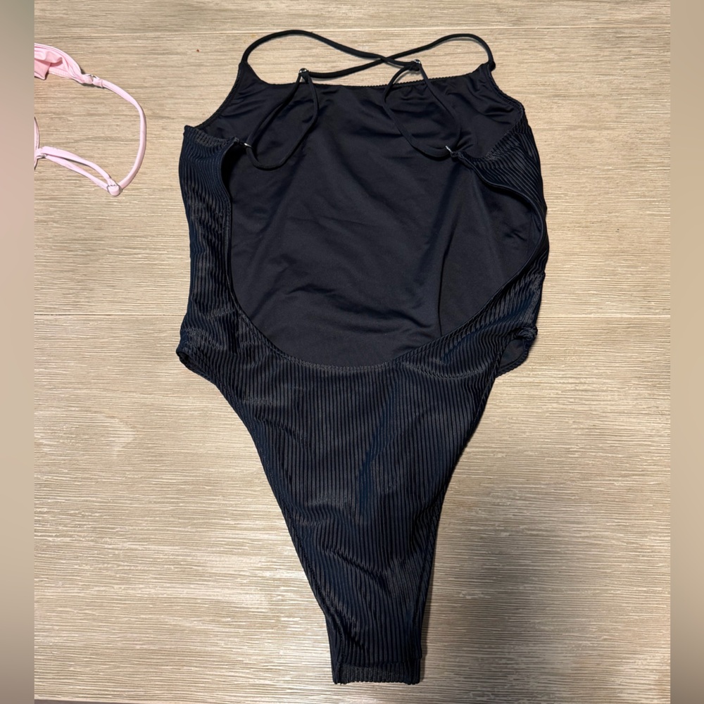 Frankie's Bikinis Black Ribbed Crisscross Back One-Piece Swimsuit - Picture 3 of 6